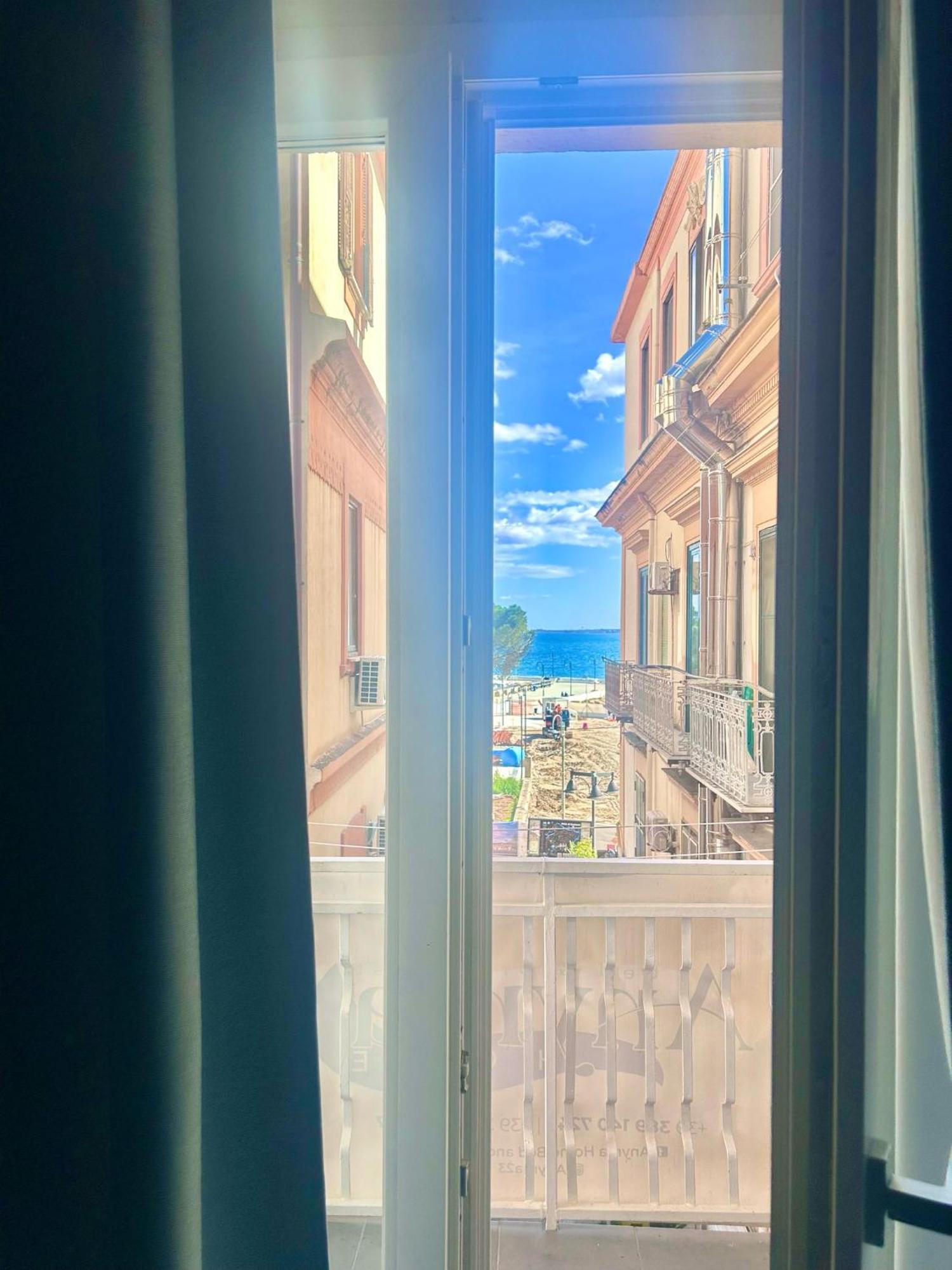 Anyma Home Crotone Kültér fotó